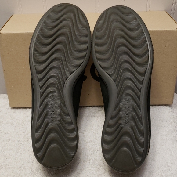 Ecco Crisp lace up black suede 6.5 - Picture 9 of 11